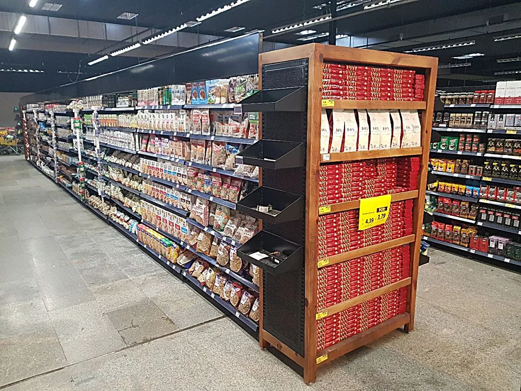 Prateleiras mercado